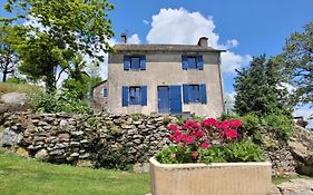 Gîte à la tour de Peyrebrune